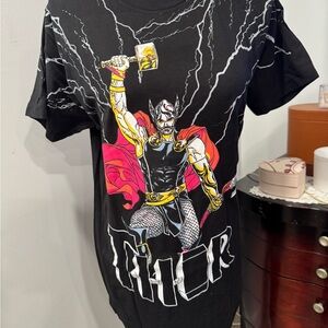 Marvel Thor Short Sleeve Tee - Black and Red